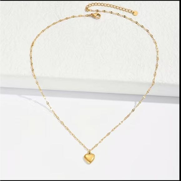 🧡 Delicate Gold Dainty Heart Necklace🧡 - Picture 15 of 16